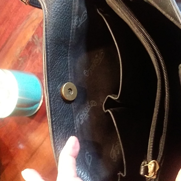 Black Leather Fossil hand bag - Picture 7 of 11